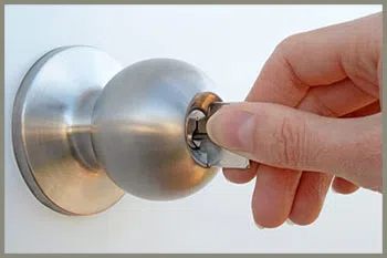 Near North Side IL Locksmith Store Near North Side, IL 312-281-6004